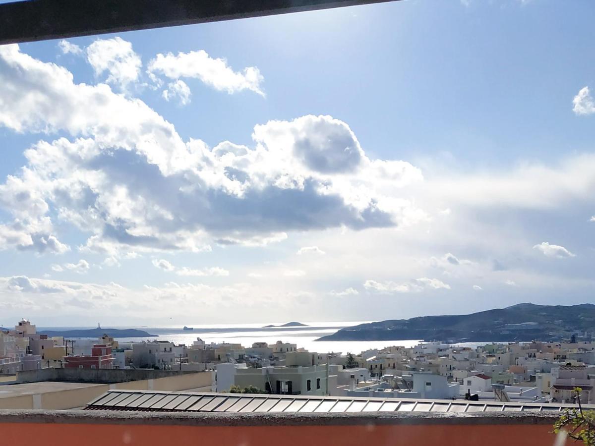 My Little Suites Ermoupoli Exterior foto
