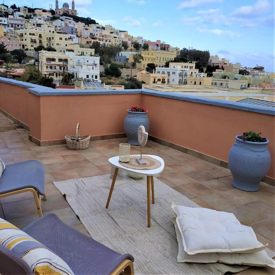 My Little Suites Ermoupoli Exterior foto