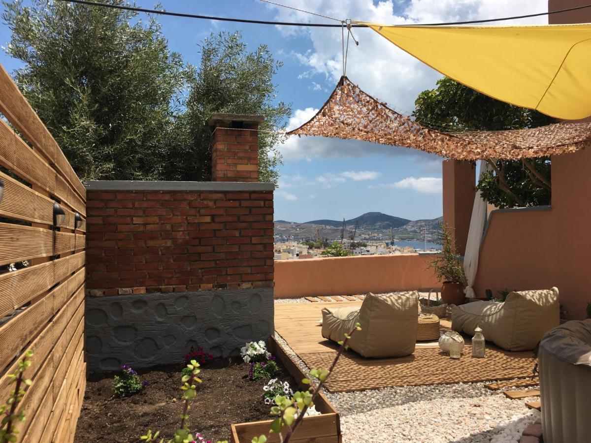 My Little Suites Ermoupoli Exterior foto